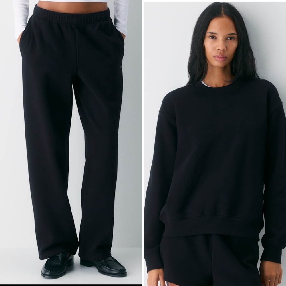 Aritzia Women’s Cozy Fleece Sweatsuit SET in Black (XS Pants, S top) - Like New